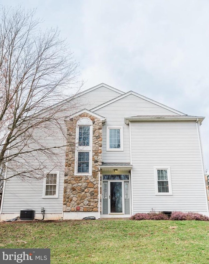 115 Hemlock Dr, Collegeville, PA 19426