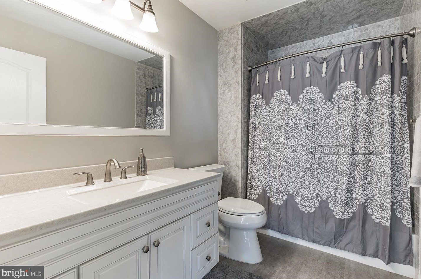 139 Mallard Dr, North Wales PA 19454-1193 exterior