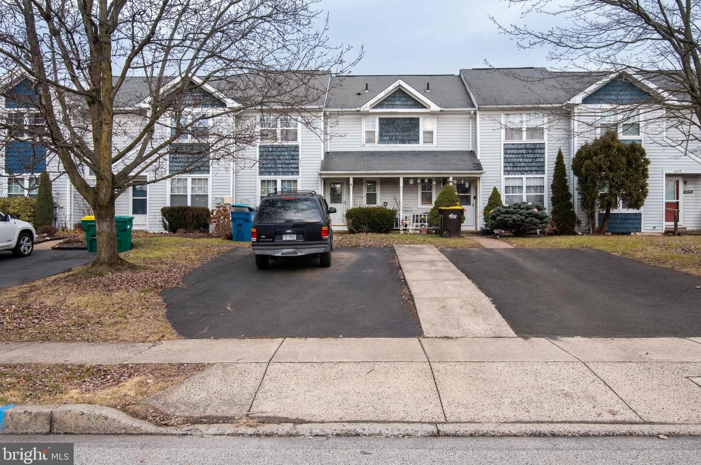 2697 Jean Dr, Hatfield, PA 19440