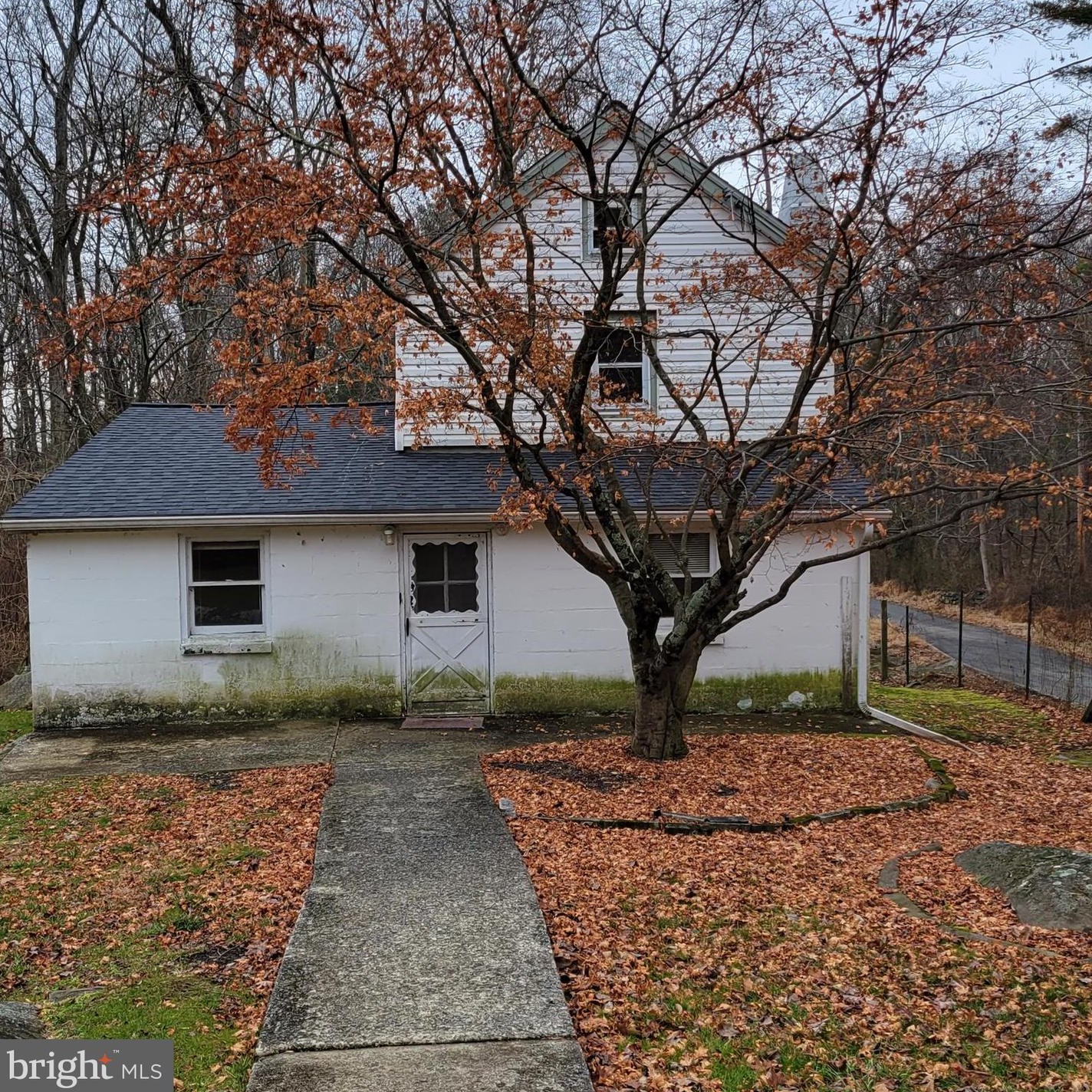 1759 Deep Creek Rd, Perkiomenville, PA 18074