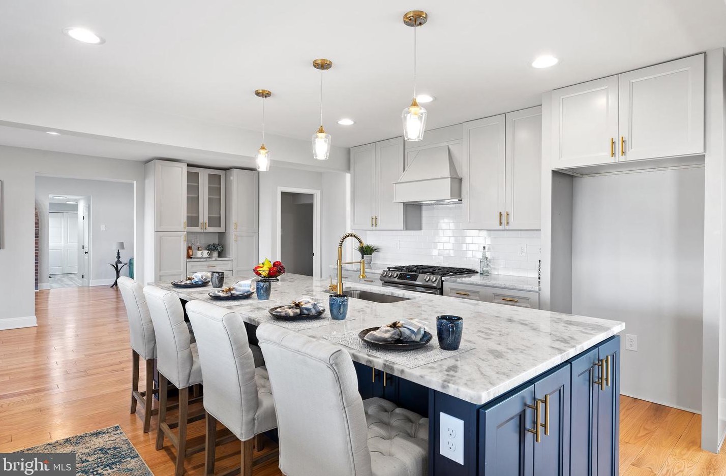 19 Russell Pl, Prospectville, PA 19002