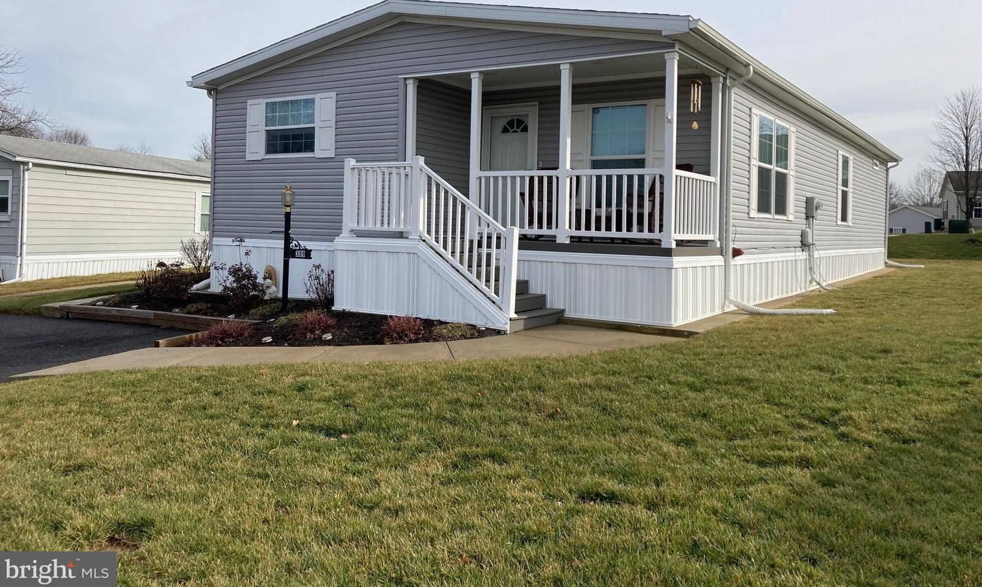 399 Clear Creek Ct, North Wales, PA 19454-1167