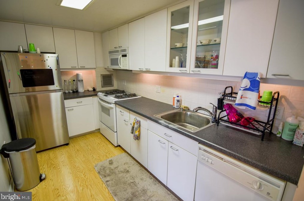 100 West Ave #226-s, Meadowbrook, PA 19046