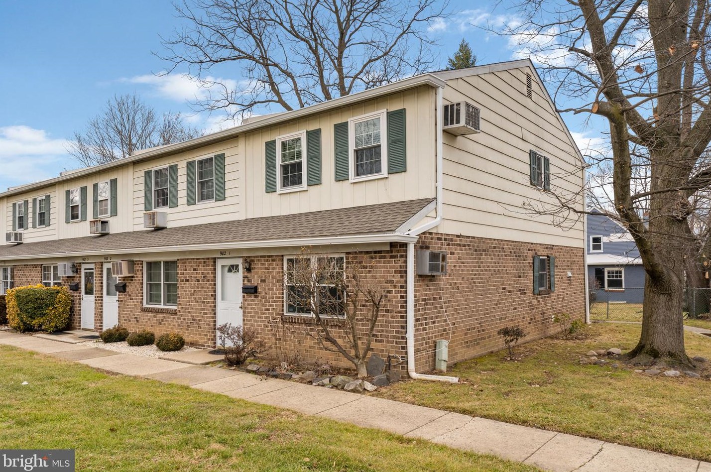 902 N York Rd #1, Willow Grove, PA 19090