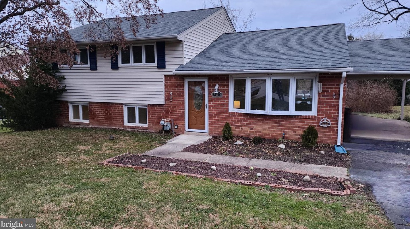 500 Grove Ln, Norristown, PA 19406