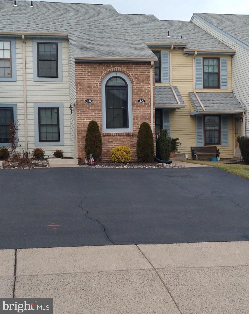 4 Lumber Jack Cir # 26-b, Horsham, PA
