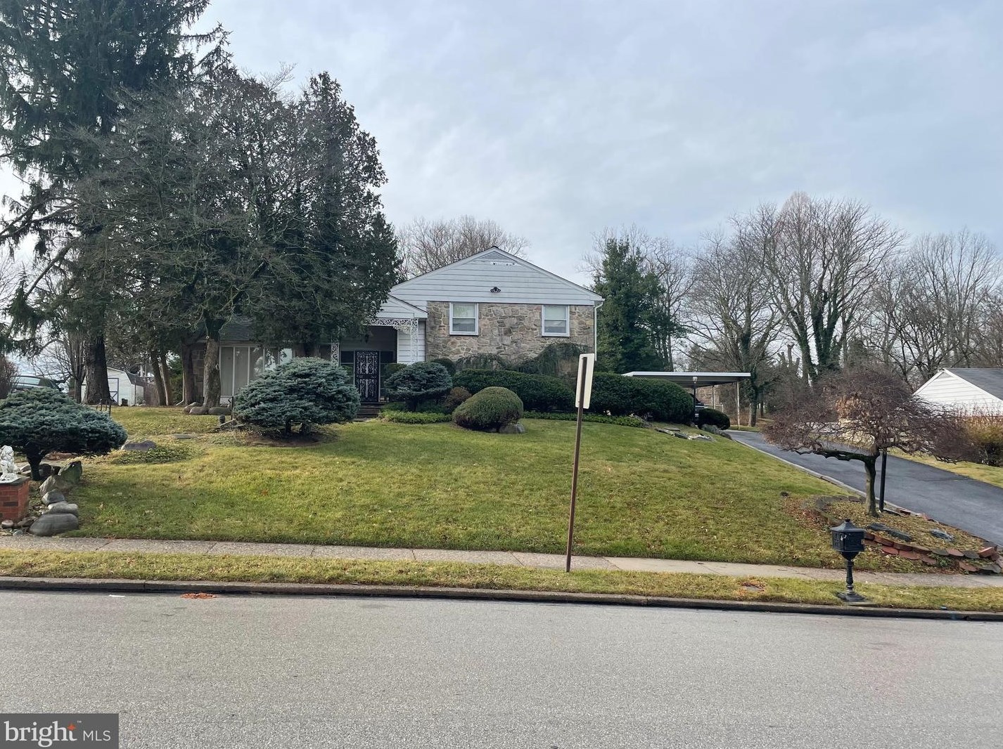 8304 Newbold Ln, Ardsley, PA 19038-7112