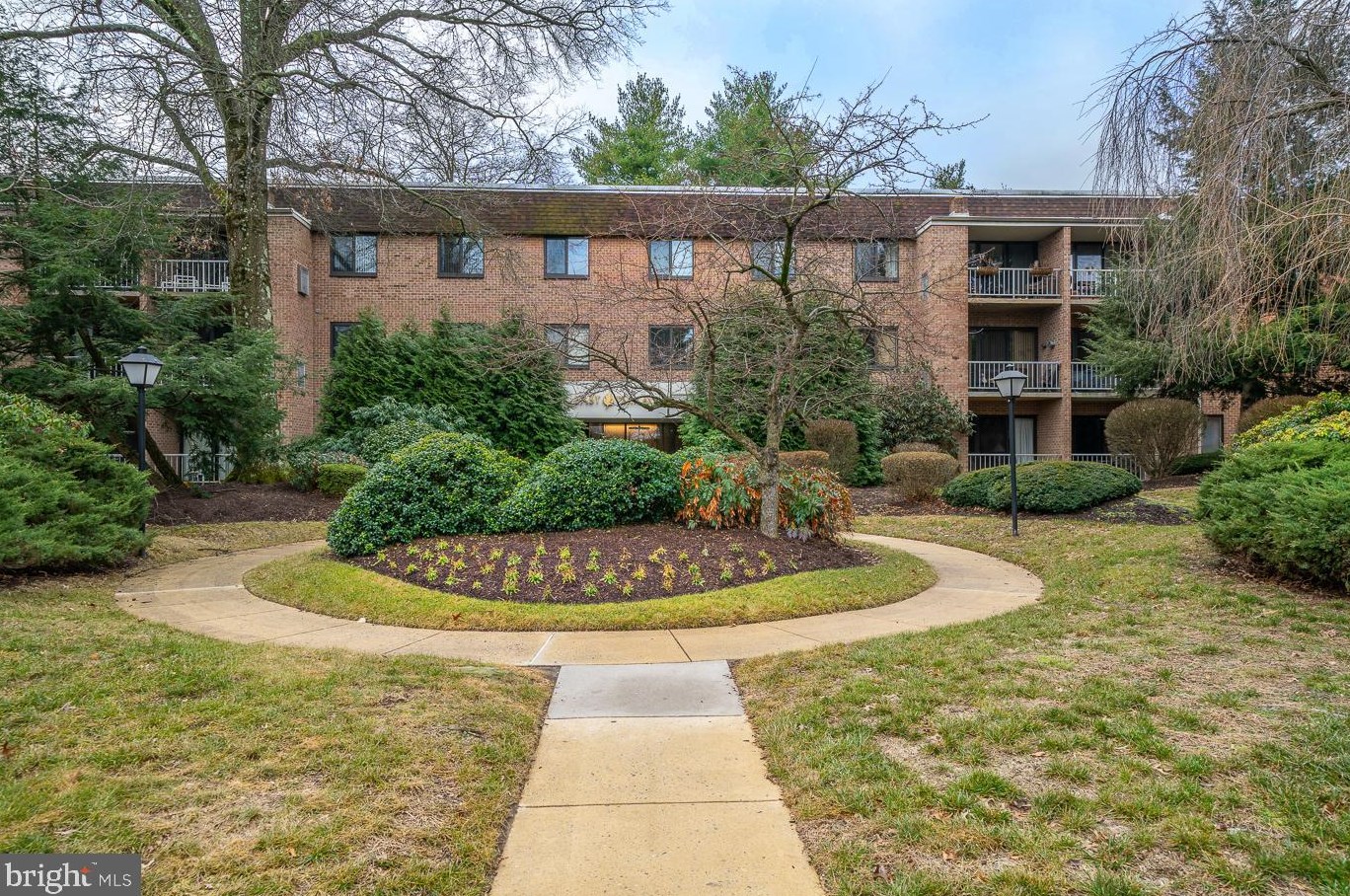 1650 Oakwood Dr #condo 118, Penn Valley, PA 19072