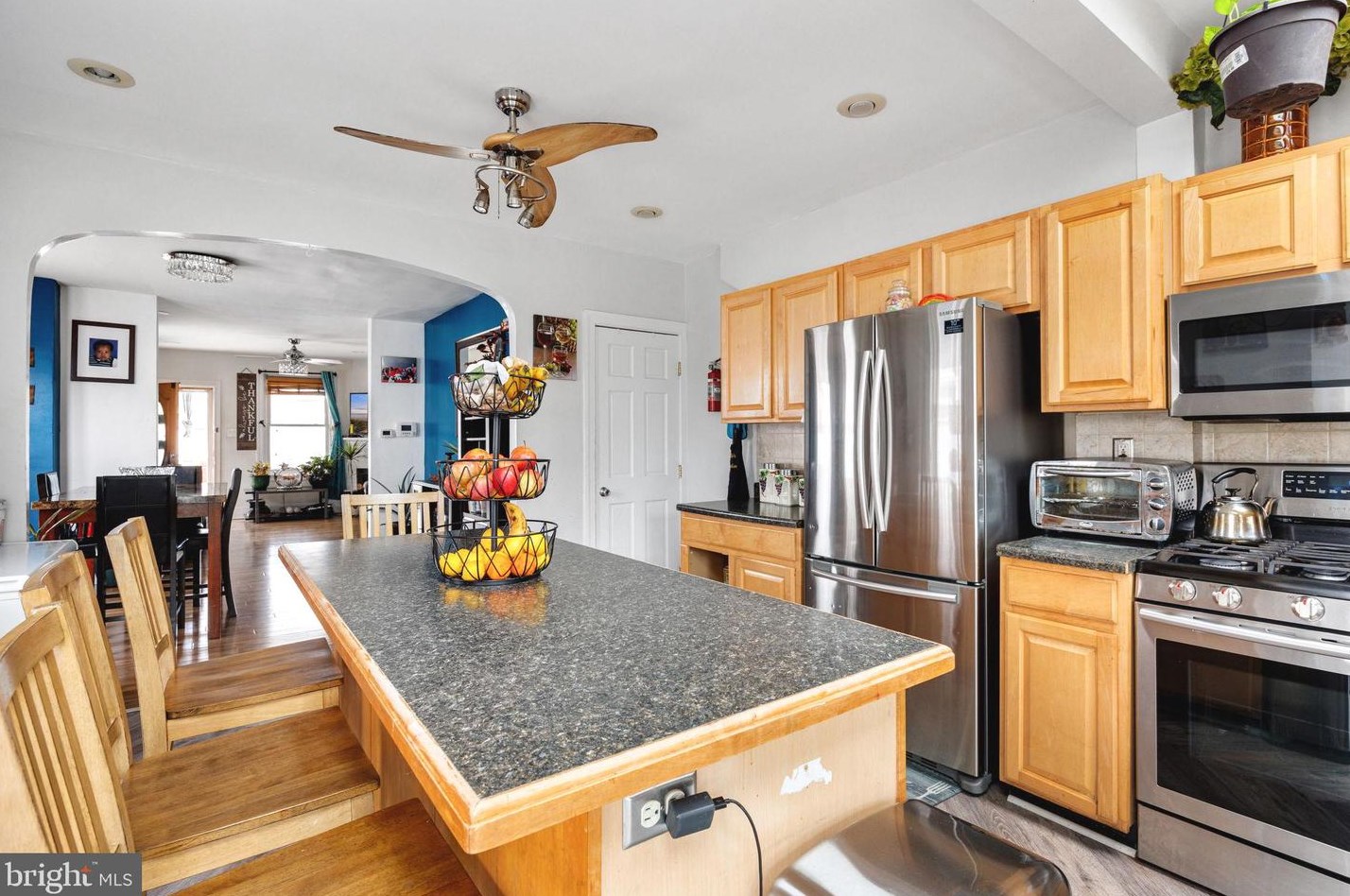 325 Jefferson Ave, Cheltenham, PA 19012