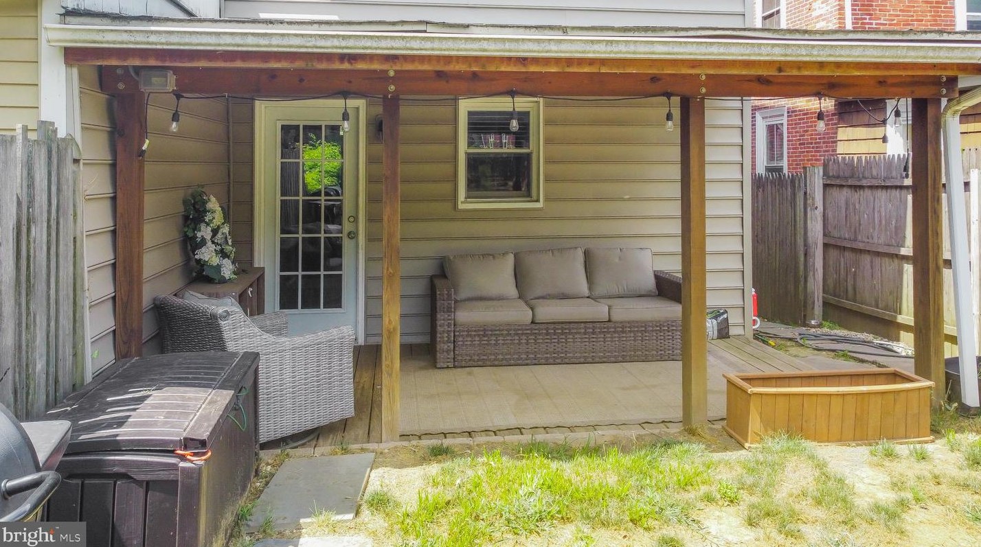 129 Montgomery Ave, North Wales PA  19454-3411 exterior