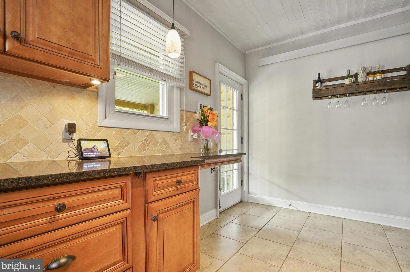 129 Montgomery Ave, North Wales PA  19454-3411 exterior