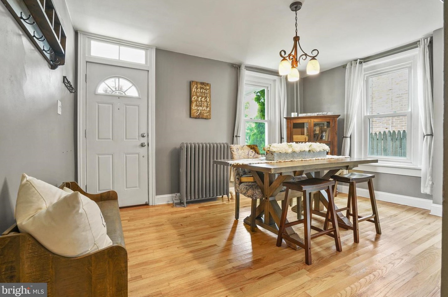 129 Montgomery Ave, North Wales PA  19454-3411 exterior