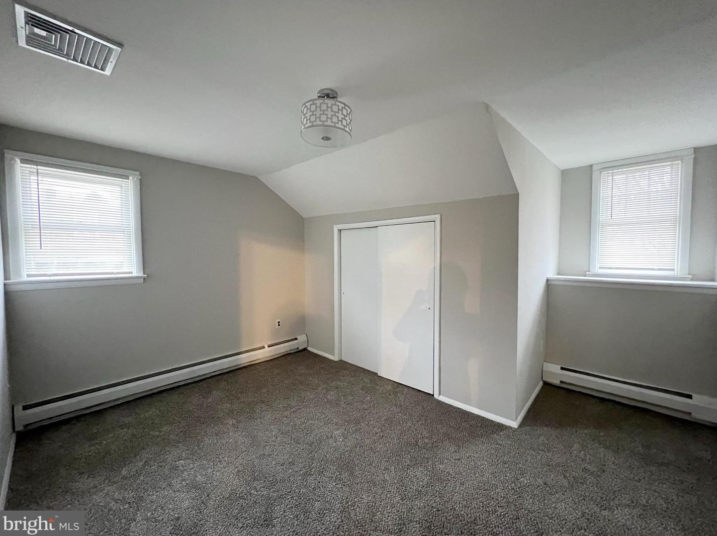 11 Elmwood Ave #2nd Floor, Cynwyd, PA 19004