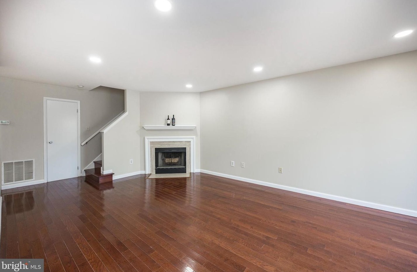 3107 Hemmingway Dr, North Wales PA  19454-2030 exterior