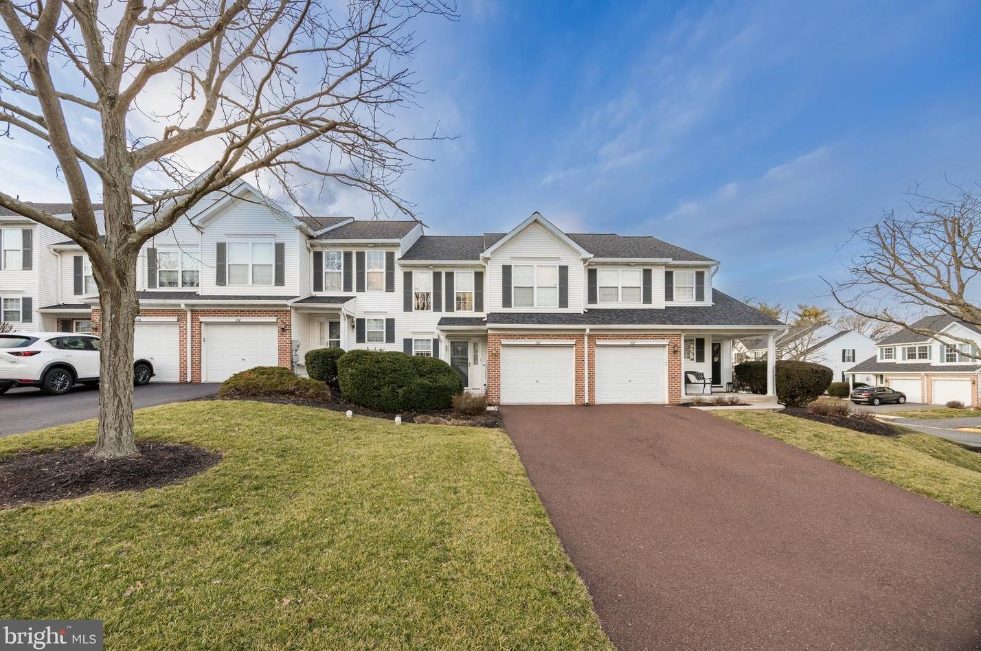 810 Red Rock Cir, Limerick, PA 19468