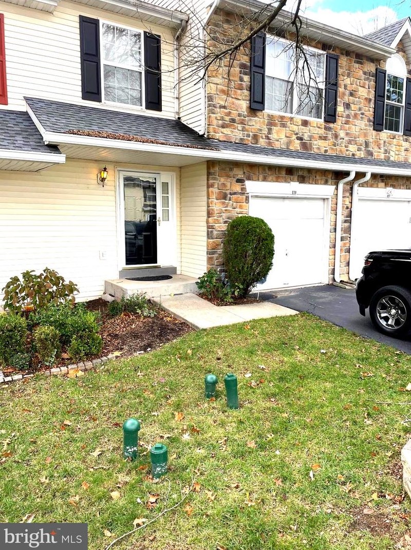 839 Rosehill Dr, Norristown, PA 19406