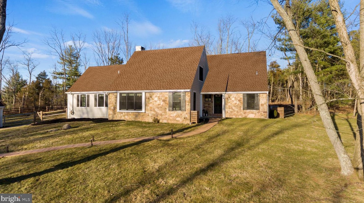 1665 Kriebel Mill Rd, Collegeville, PA 19426