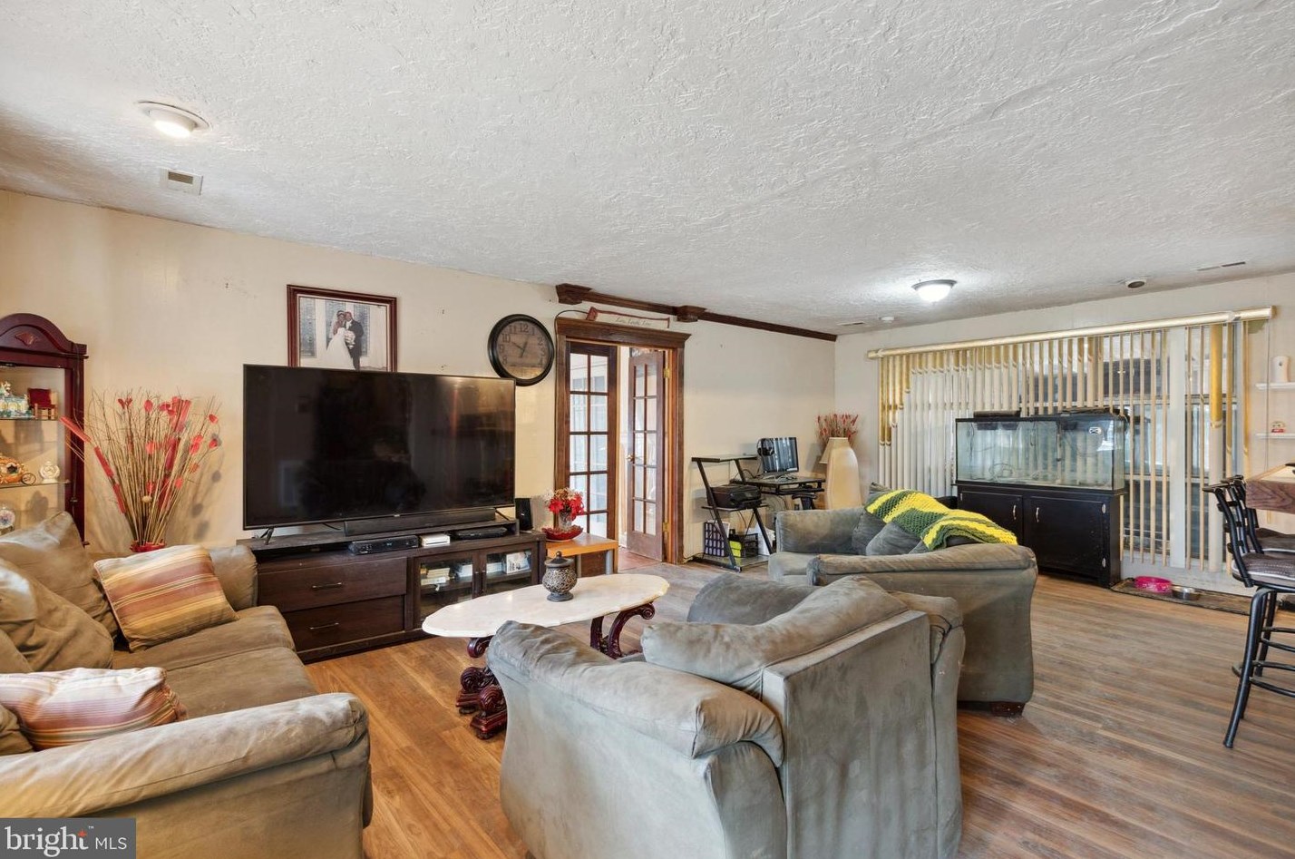 8815 Delphine Rd, Ardsley, PA 19038-7429