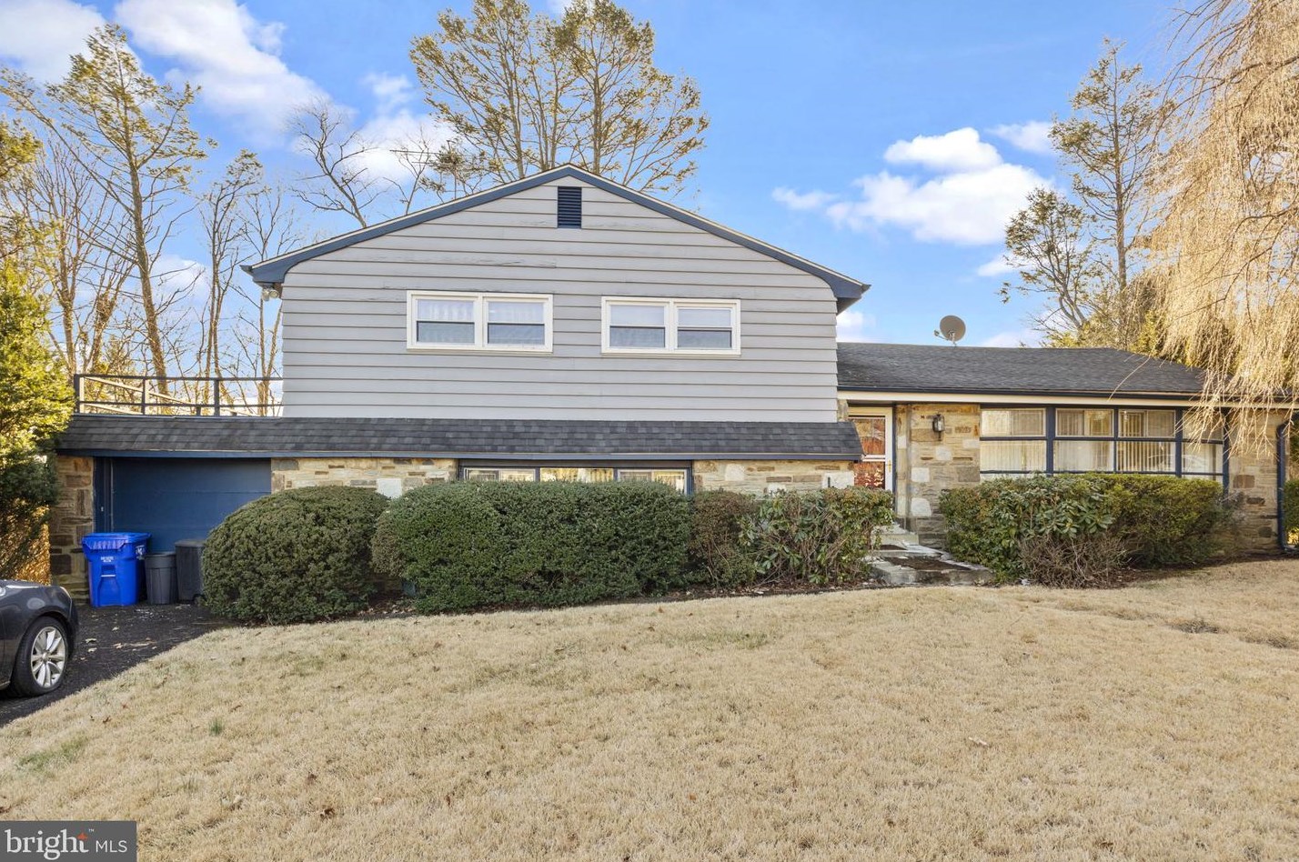 318 Old Farm Rd, Wyncote, PA 19095