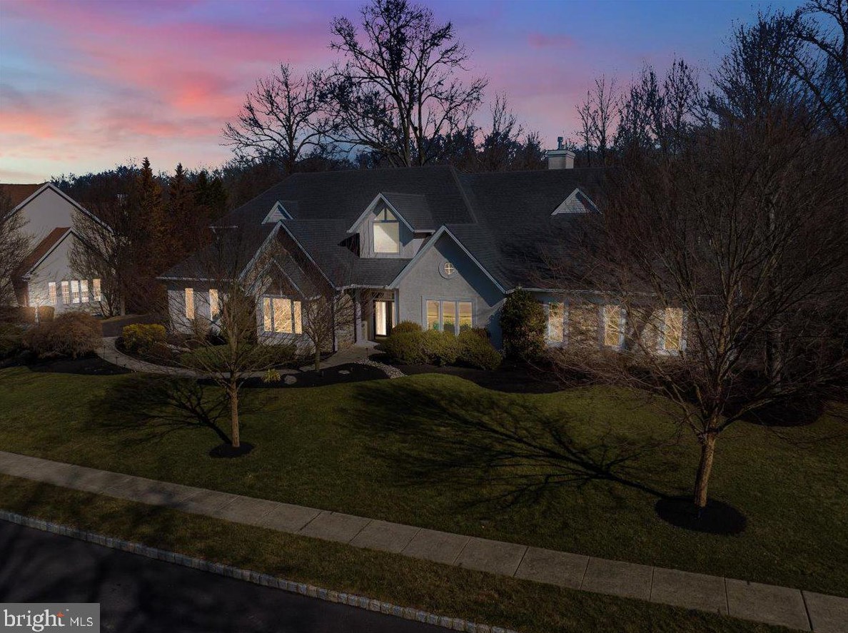 733 Calabria Ln, Prospectville, PA 19002