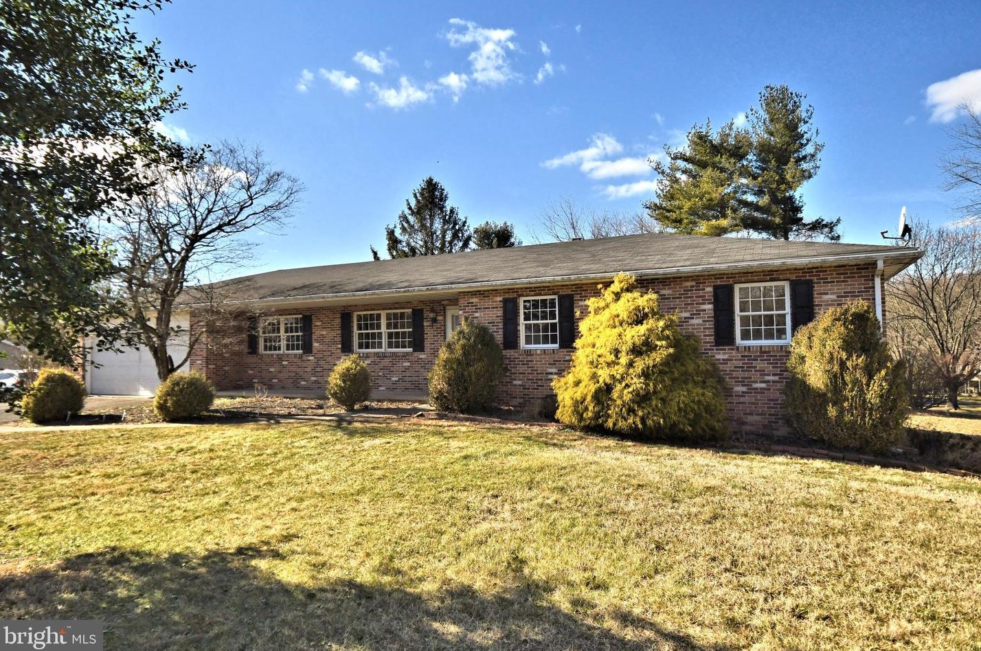 29 Walnel Dr, Limerick, PA 19468