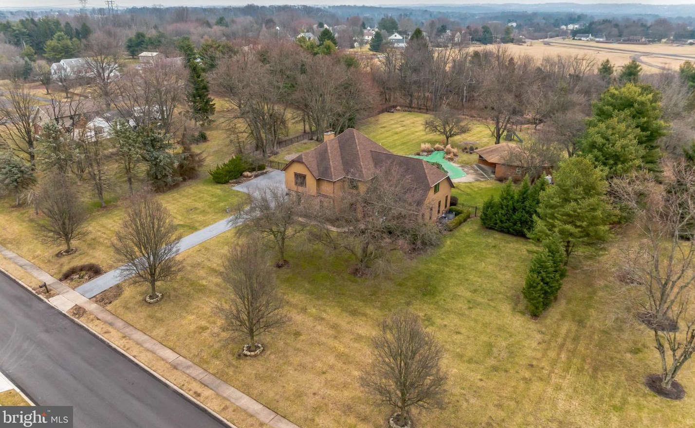 702 Rosewood Cir, Collegeville, PA 19426