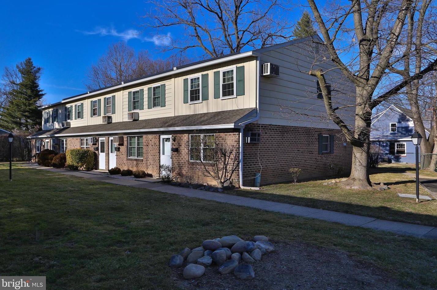 902 York Rd Apt 1, Willow Grove, PA 19090