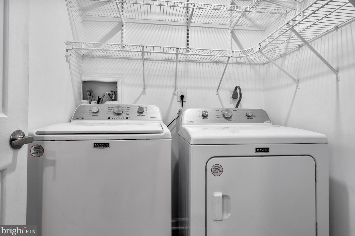 102 Rutledge Ct, North Wales PA  19454-1037 exterior