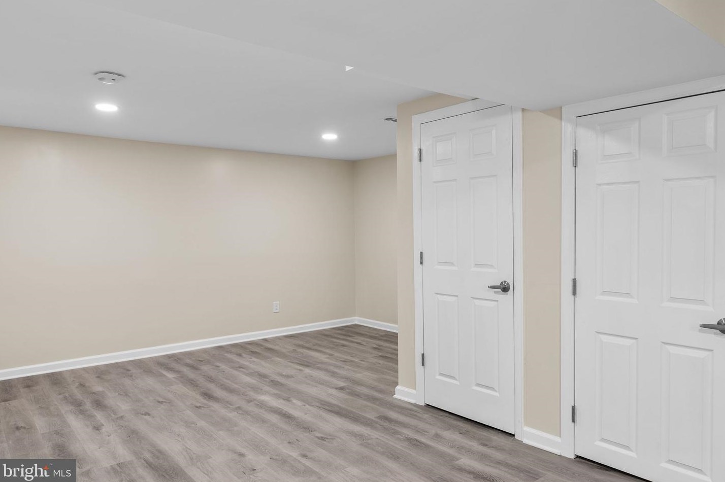 102 Rutledge Ct, North Wales PA  19454-1037 exterior