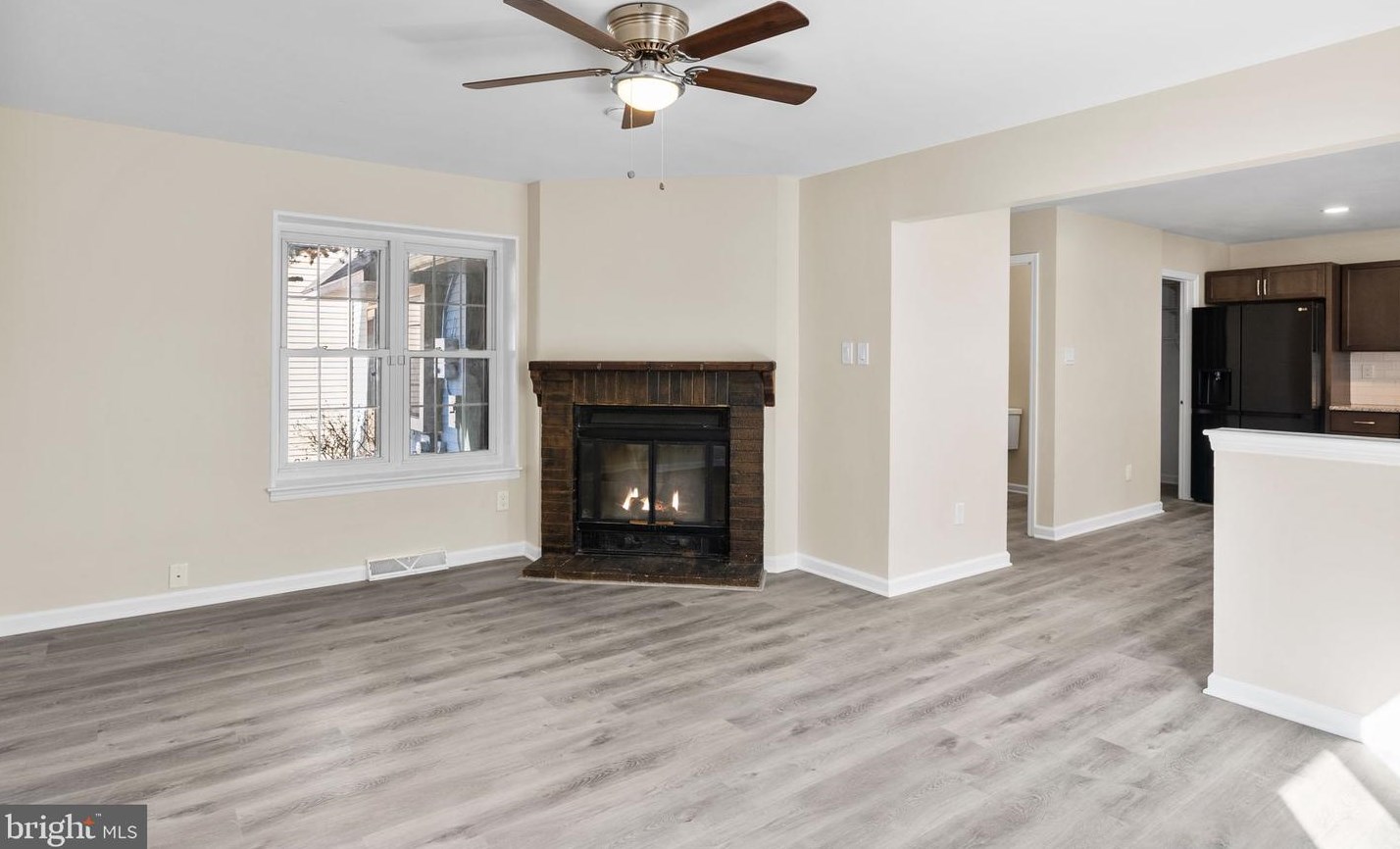 102 Rutledge Ct, North Wales PA  19454-1037 exterior