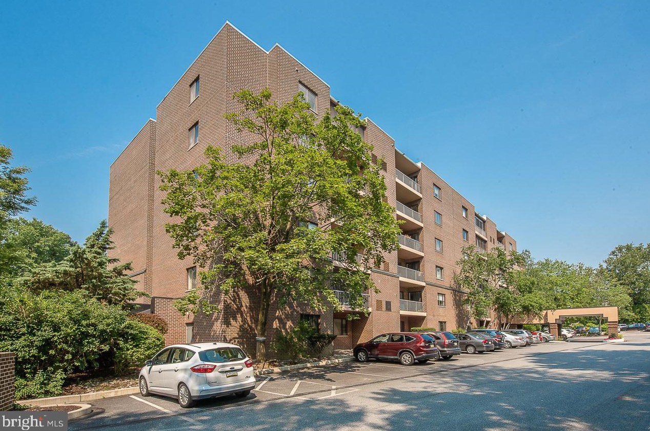 1219 W Wynnewood Rd #212, Penn Wynne, PA 19096