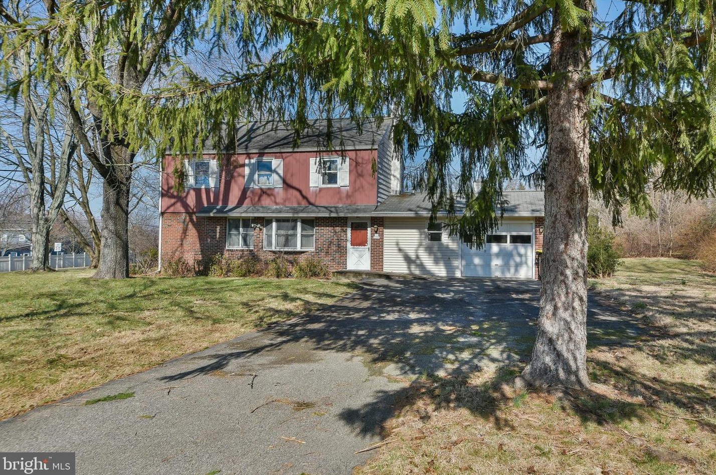 999 Netherwood Dr, Blue Bell, PA 19422