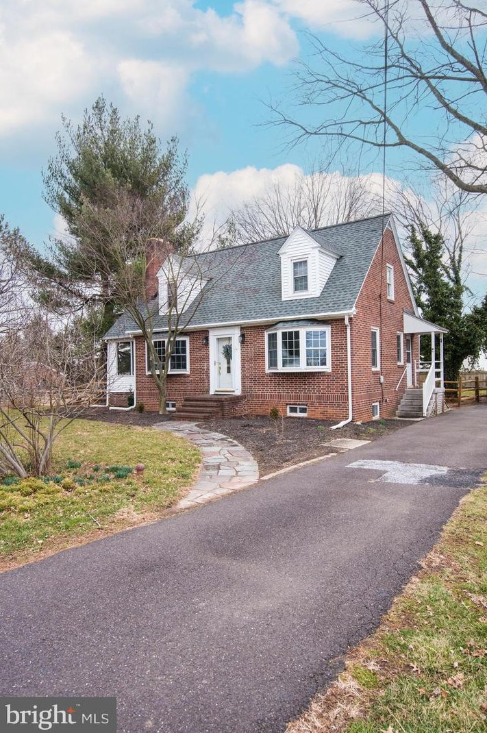 302 Vaughn Rd, Limerick, PA 19468
