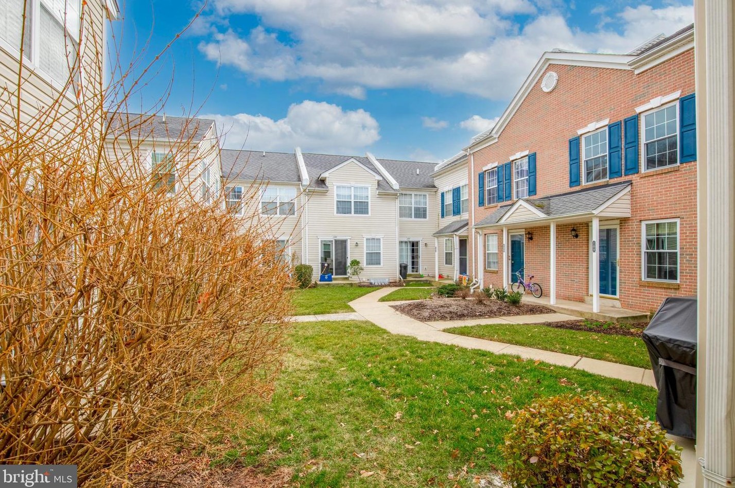 114 Carlton Ct, Harleysville, PA 19438