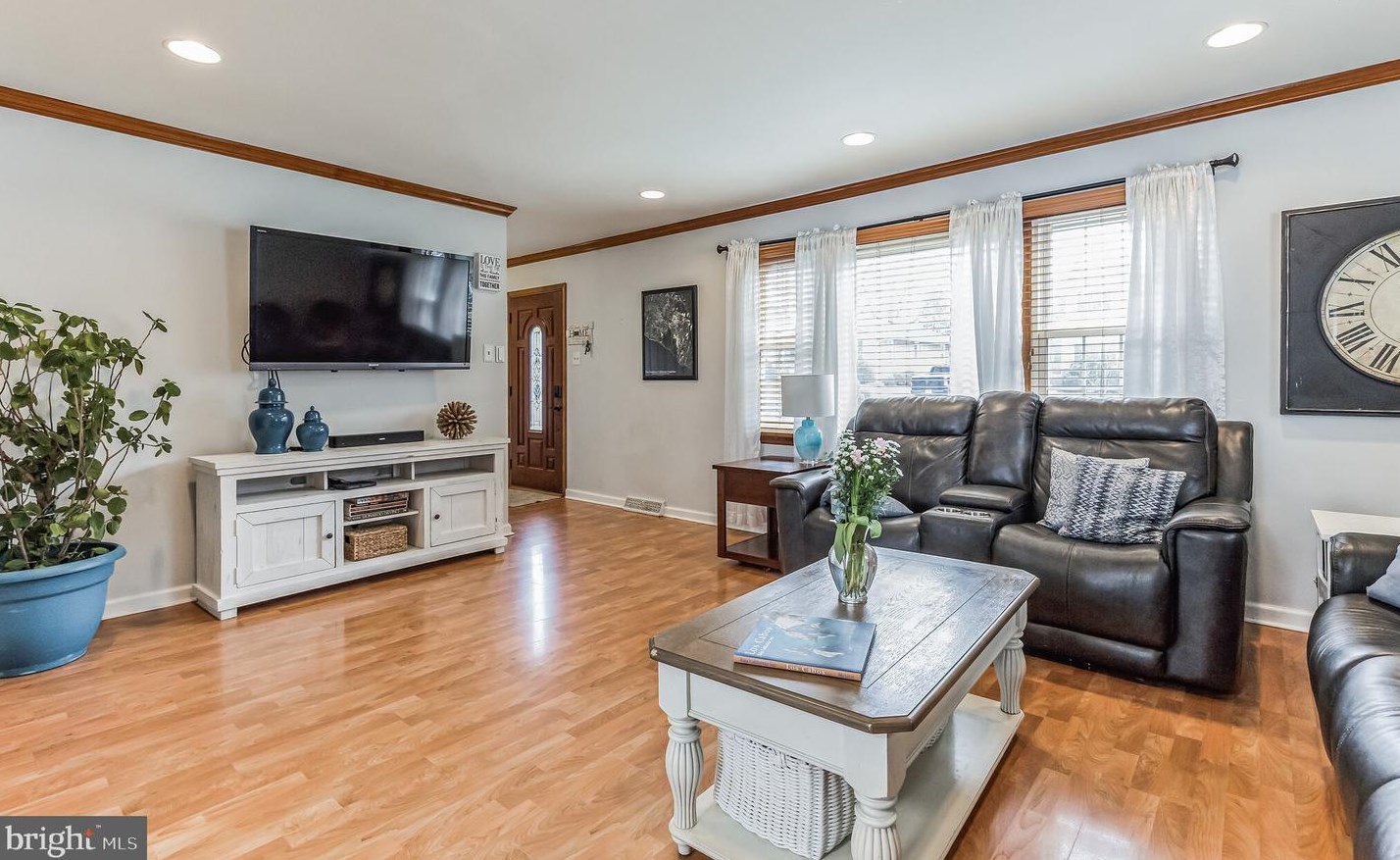 546 Hillcrest Ave, Ardsley, PA 19038-5004