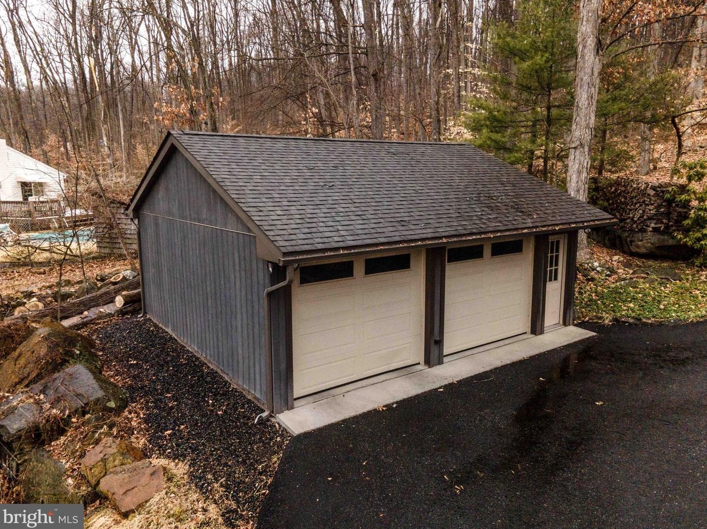 896 Eichele Rd, Perkiomenville, PA 18074