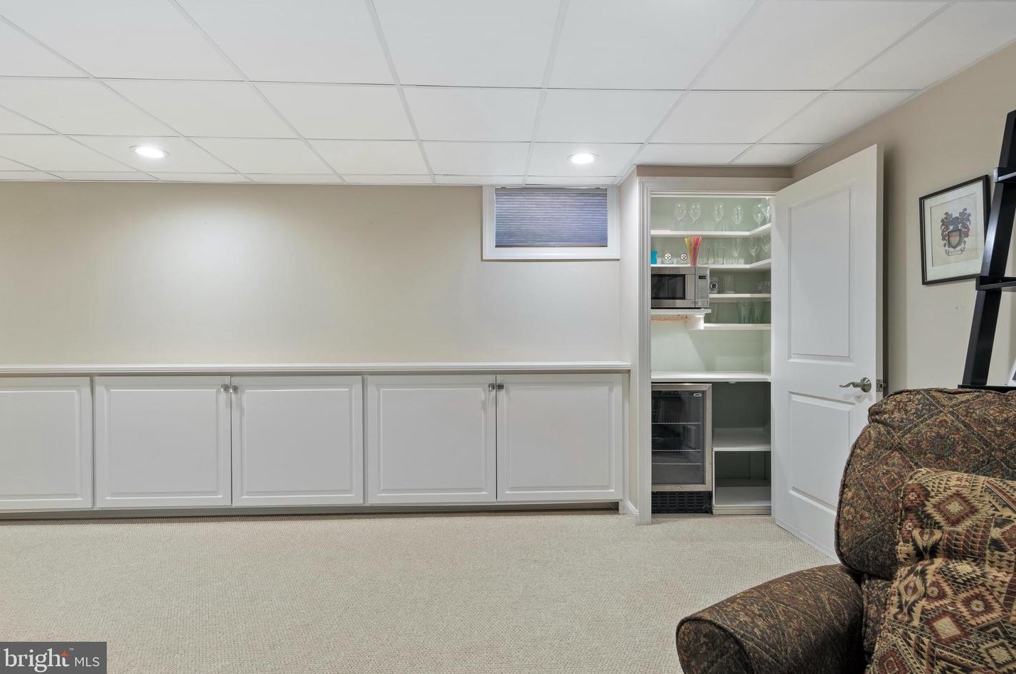 635 Bernstein Ln, North Wales PA  19454-2474 exterior