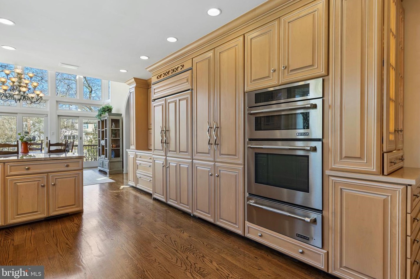 635 Bernstein Ln, North Wales PA  19454-2475 exterior