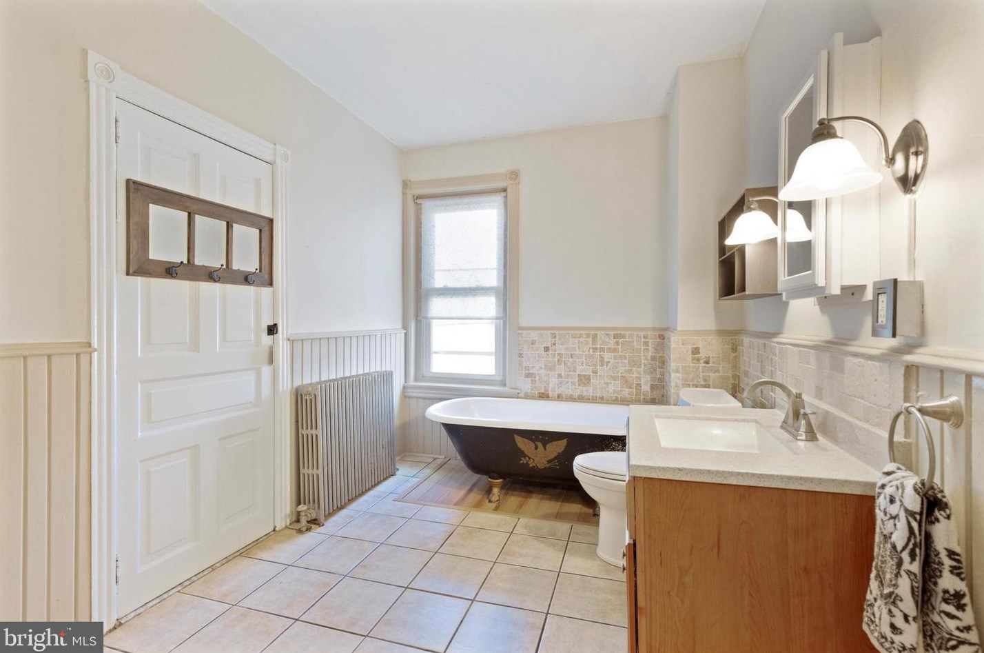 33 E High St #2nd Floor, Pottstown, PA 19464