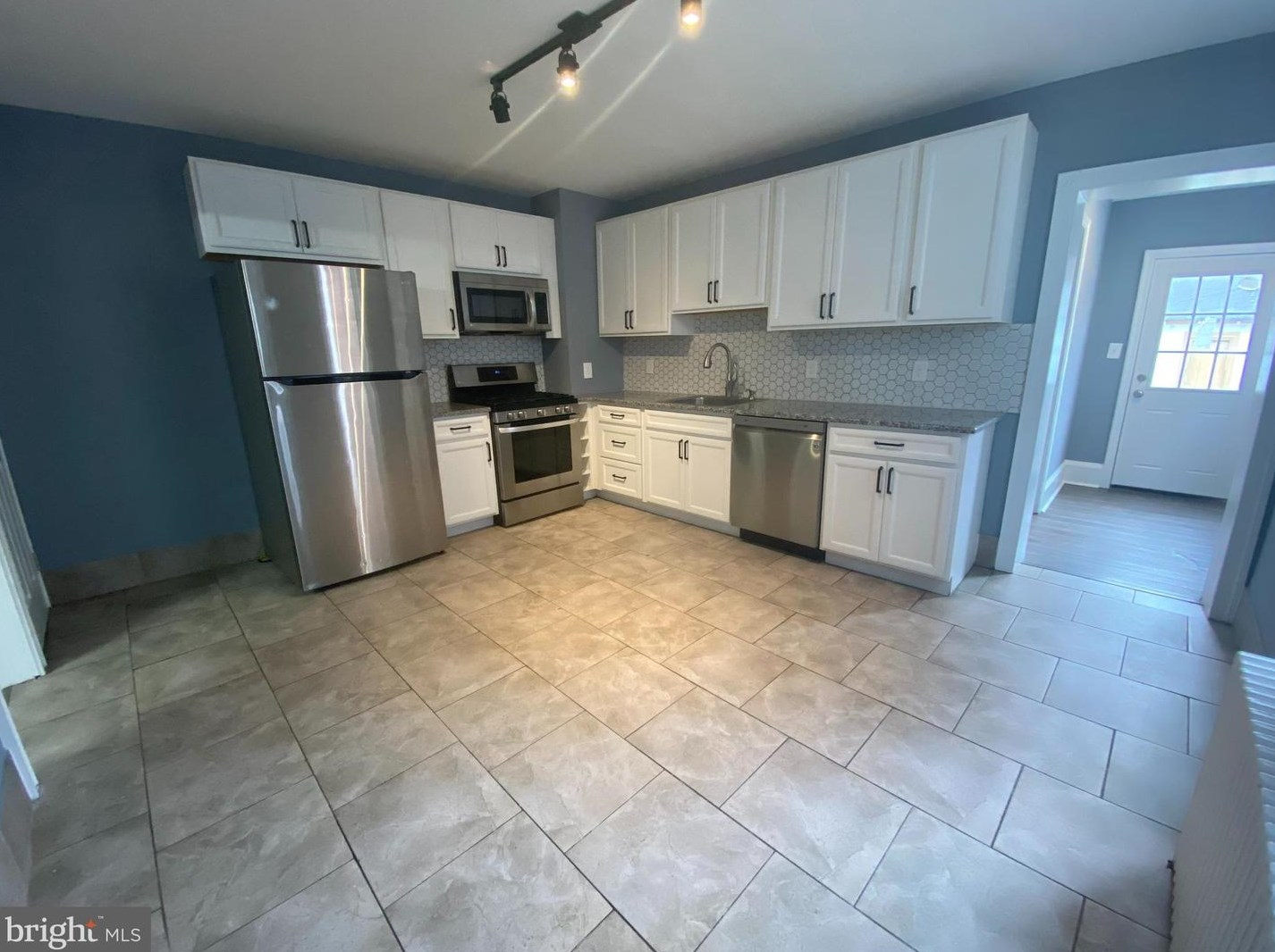 220 E Marshall St, Norristown, PA 19401