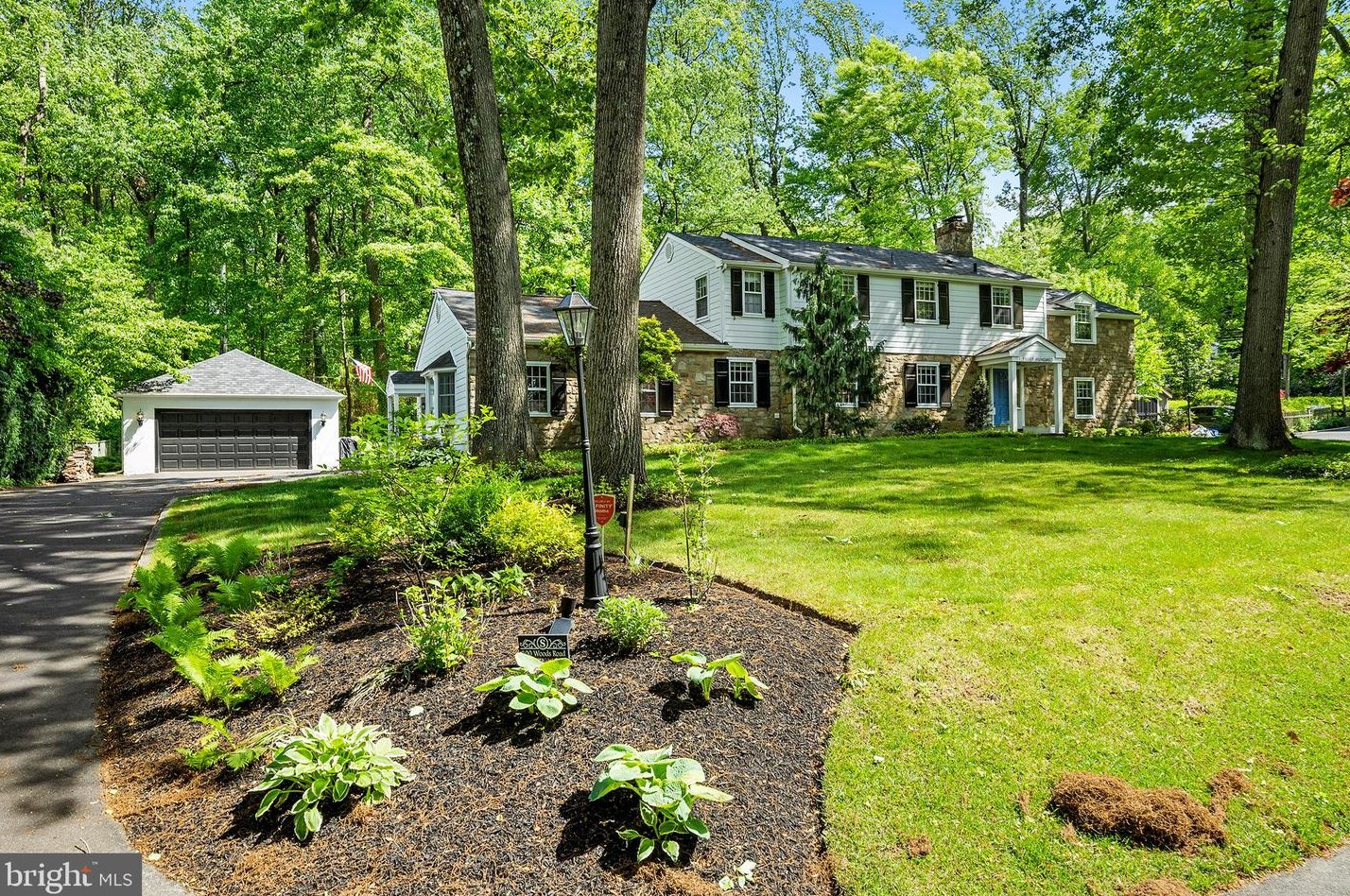 300 Woods Rd, Ardsley, PA 19038-1429