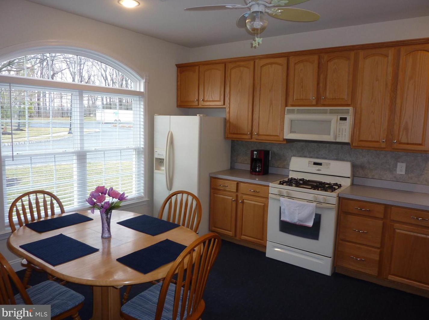 4368 Sweetbriar Dr, Collegeville, PA 19426