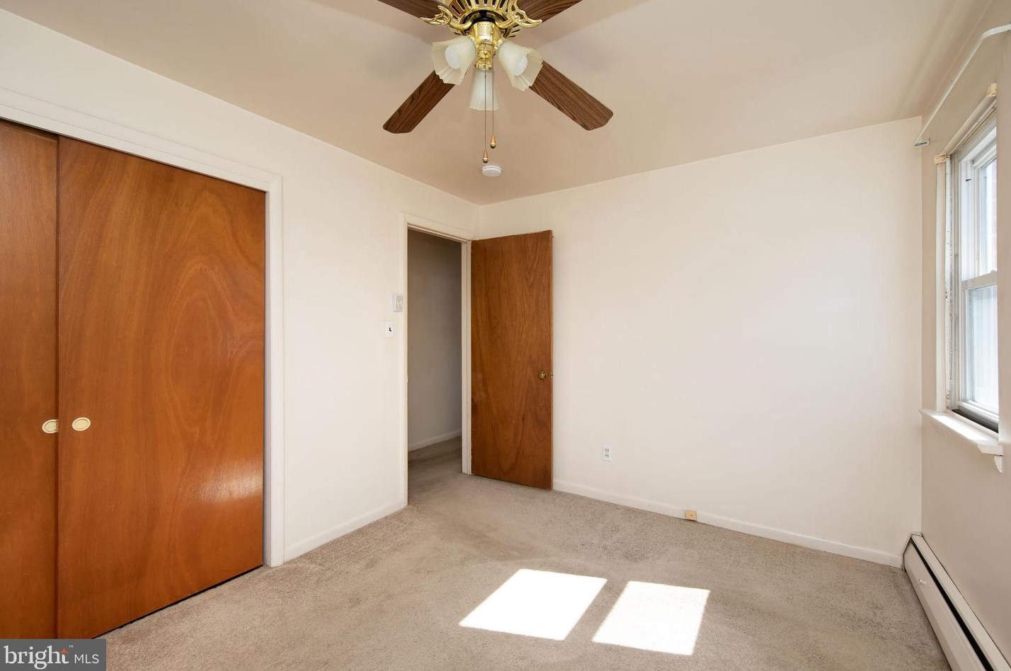 227 Plymouth Ave, Oreland PA  19075-1705 exterior