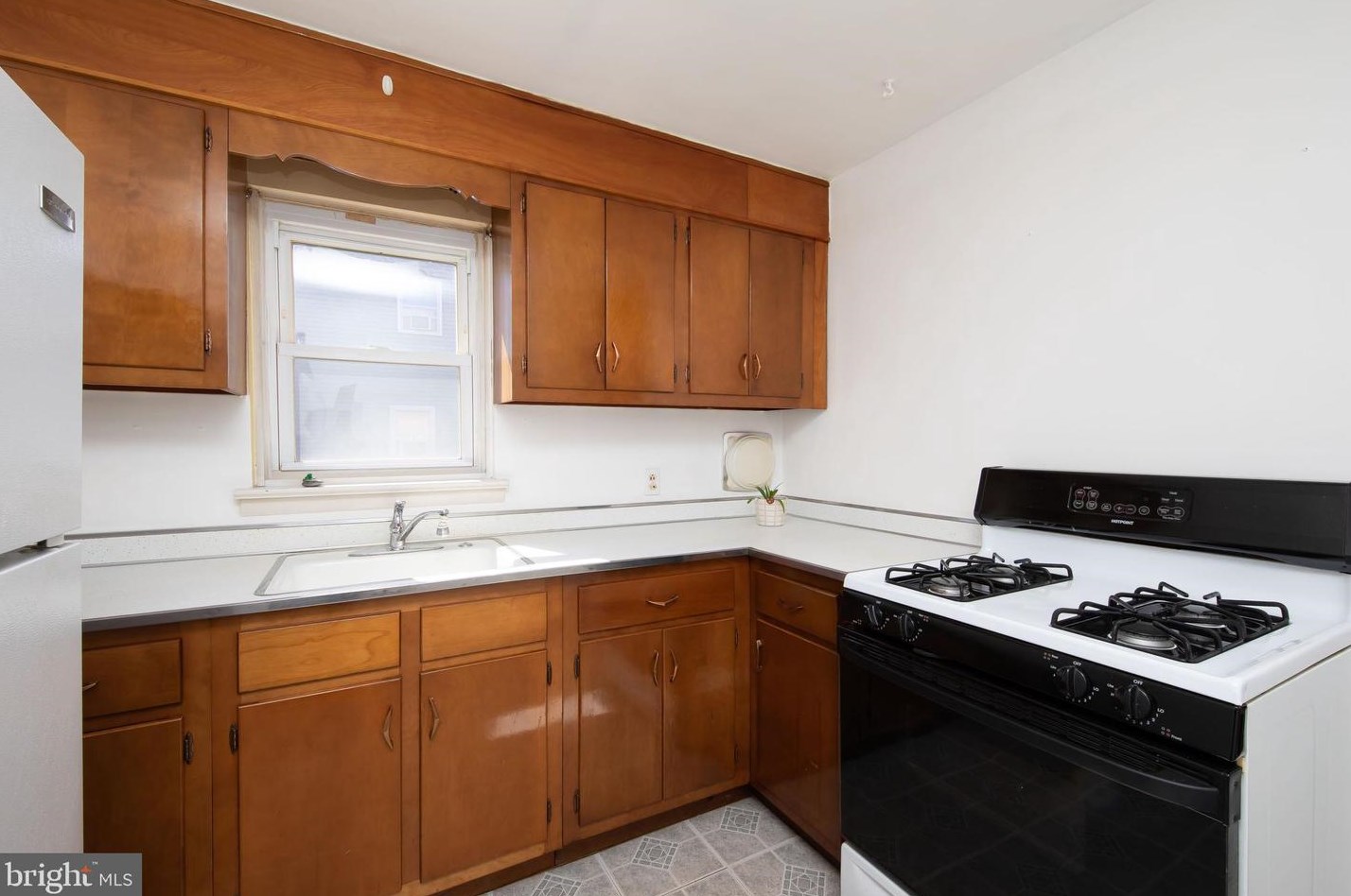 227 Plymouth Ave, Oreland PA  19075-1705 exterior