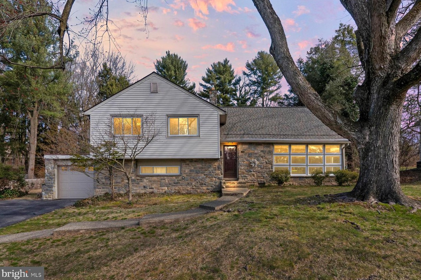 1012 Arboretum Rd, Wyncote, PA 19095