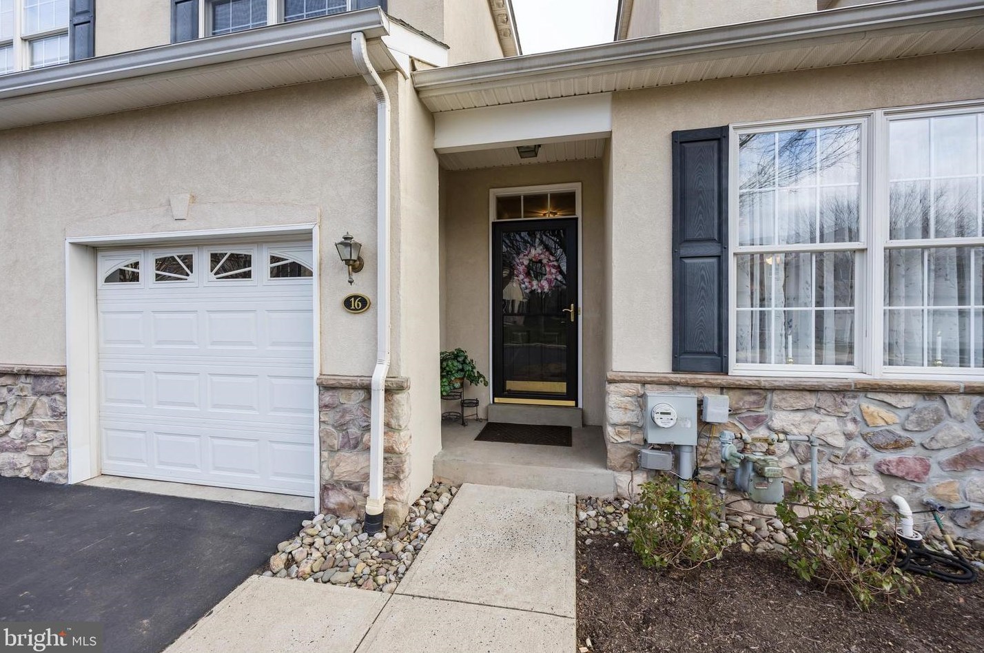 16 Westhampton Way, Lansdale, PA 19446