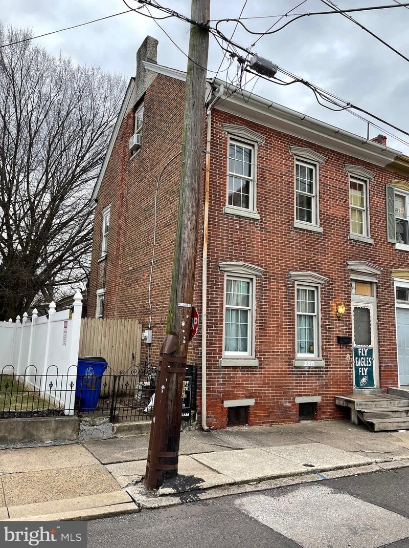 220 N Evans St, Pottstown, PA 19464