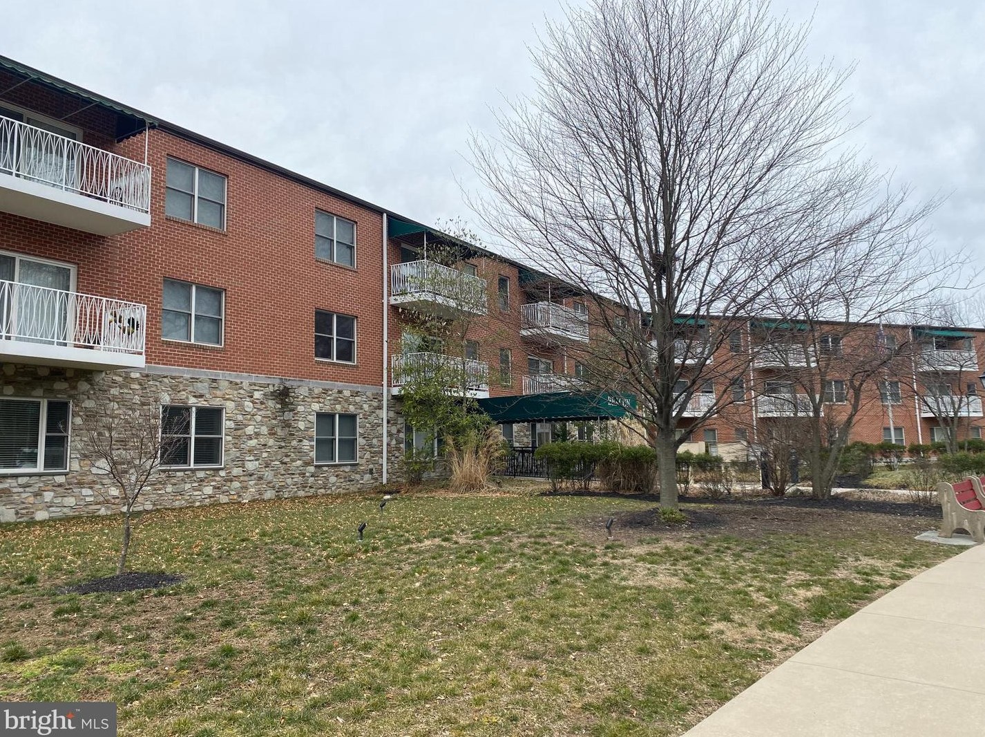 1600 Church Rd #b-114, Wyncote, PA 19095