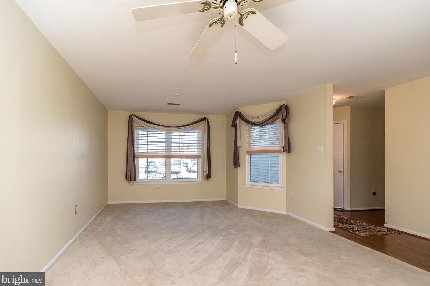 7303 Union Ct, North Wales, PA 19454-3764