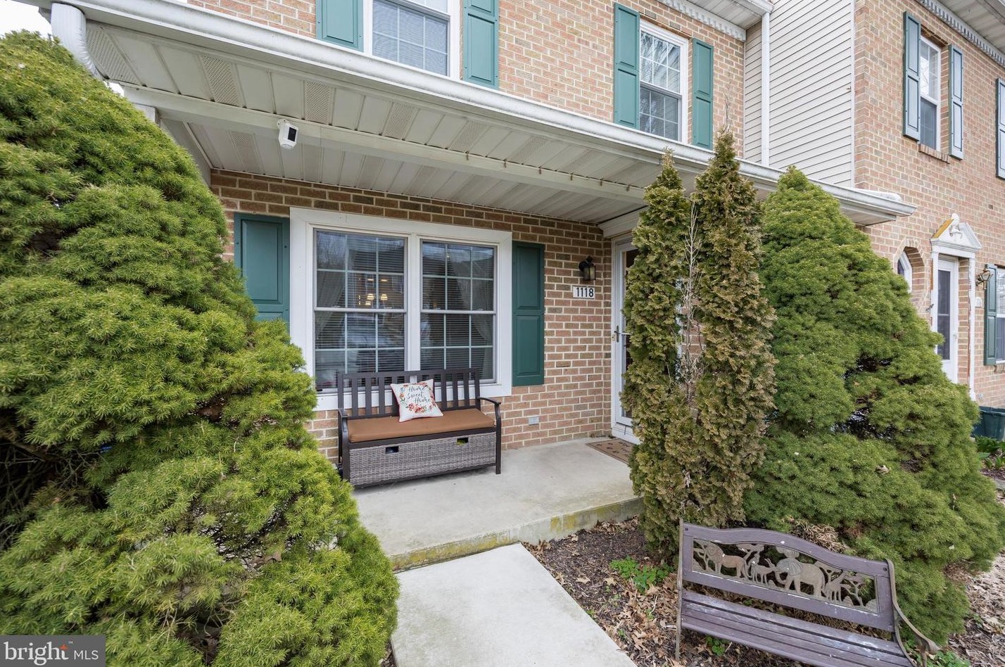 1118 Pin Oak Dr, Perkiomenville, PA 18074